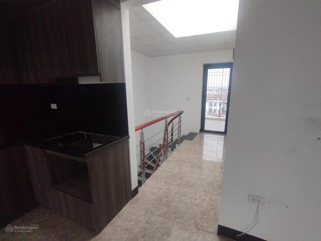 Cho thuê nhà kđt đại kim (đối diện the marno) dt 75m, 5 tầng, thang máy. giá 35 triệu/tháng