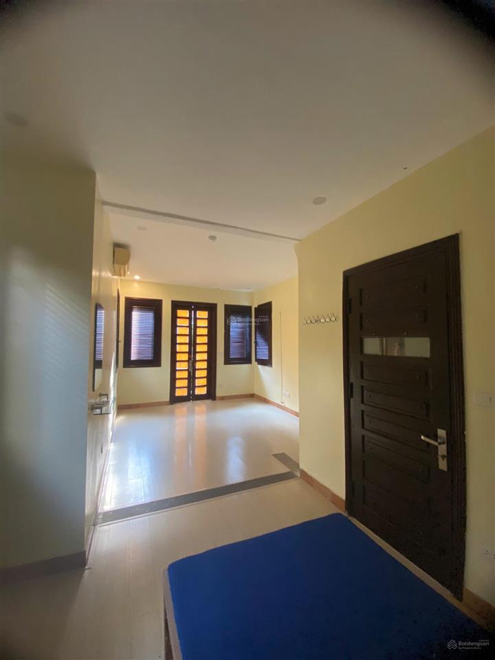 Cho thuê nhà biệt thự mễ trì hạ. dt 170m2, 4 tầng, mt 9m, có pccc. giá 45 triệu