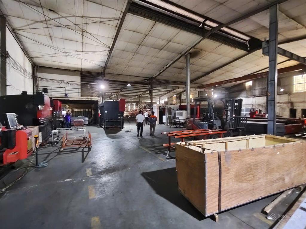 Cho thuê kho xưởng an khánh (mặt đại lộ thăng long) dt 2.100m2, xuất vat, có pccc, giá 80 nghìn/m2