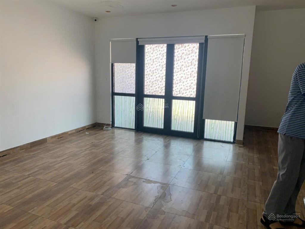 Cho thuê liền kề vinhomes gardenia hàm nghi, dt 93m2, 5 tầng, vị trí kinh doanh. giá 48 triệu/tháng