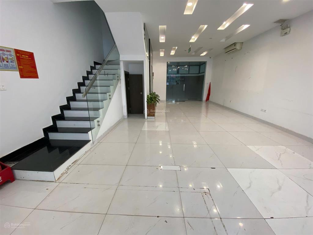 Cho thuê nhà mặt phố vinhomes gardenia hàm nghi. dt 95m2, 5 tầng, thông sàn, thang máy