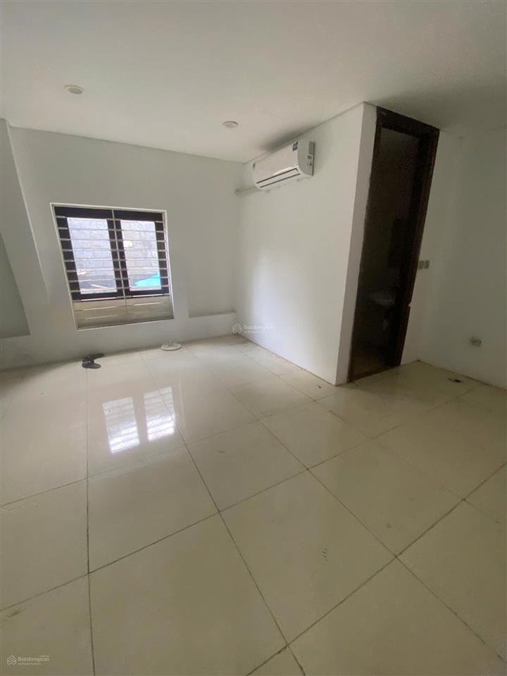 Cho thuê nhà biệt thự mỹ đình, dt 200m2, xây dựng 100m, 4 tầng, mt 8m. giá 40 triệu/tháng