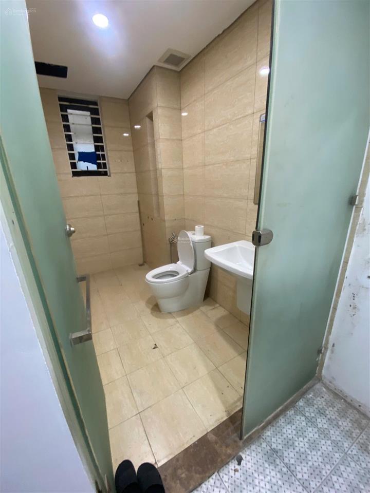 Cho thuê nhà biệt thự mỹ đình, dt 200m2, xây dựng 100m, 4 tầng, mt 8m. giá 40 triệu/tháng