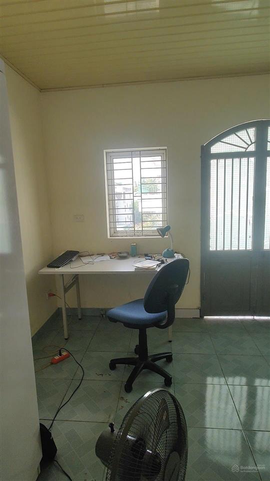Cho thuê nhà simco vạn phúc, dt 75m2, 5 tầng, có đh, giá 18 triệu/tháng