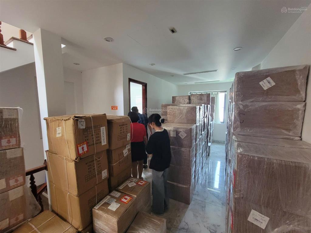 Cho thuê nhà nguyễn xiển, thanh xuân, dt 140m, xd 110m2, 6,5 tầng, thang máy. giá 65 triệu/tháng