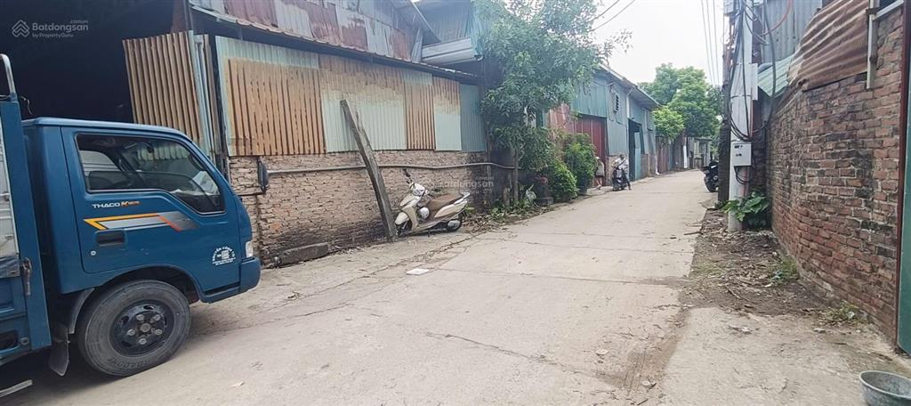 Cho thuê kho xưởng liên mạc, thượng cát, bắc từ liêm. dt 1.152m2, xe cont đỗ cửa. giá 30 triệu