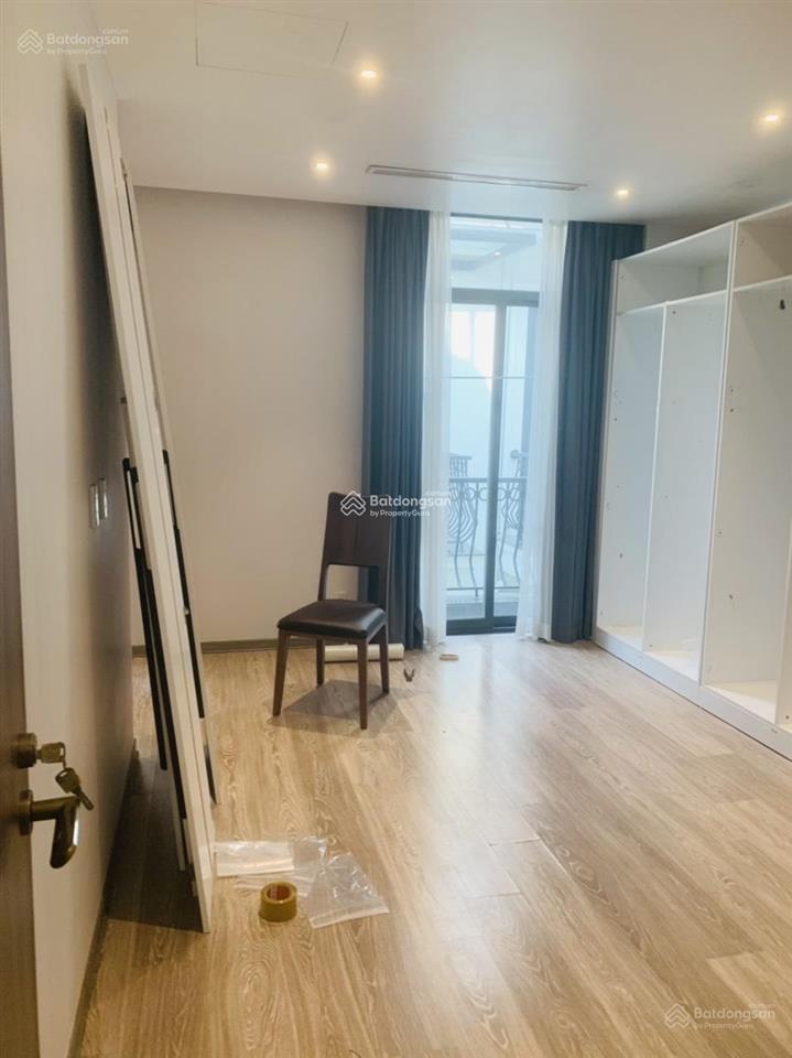 Cho thuê nhà liền kề vinhomes green bay mễ trì, dt 96m, 4,5 tầng, giá 65 triệu/tháng