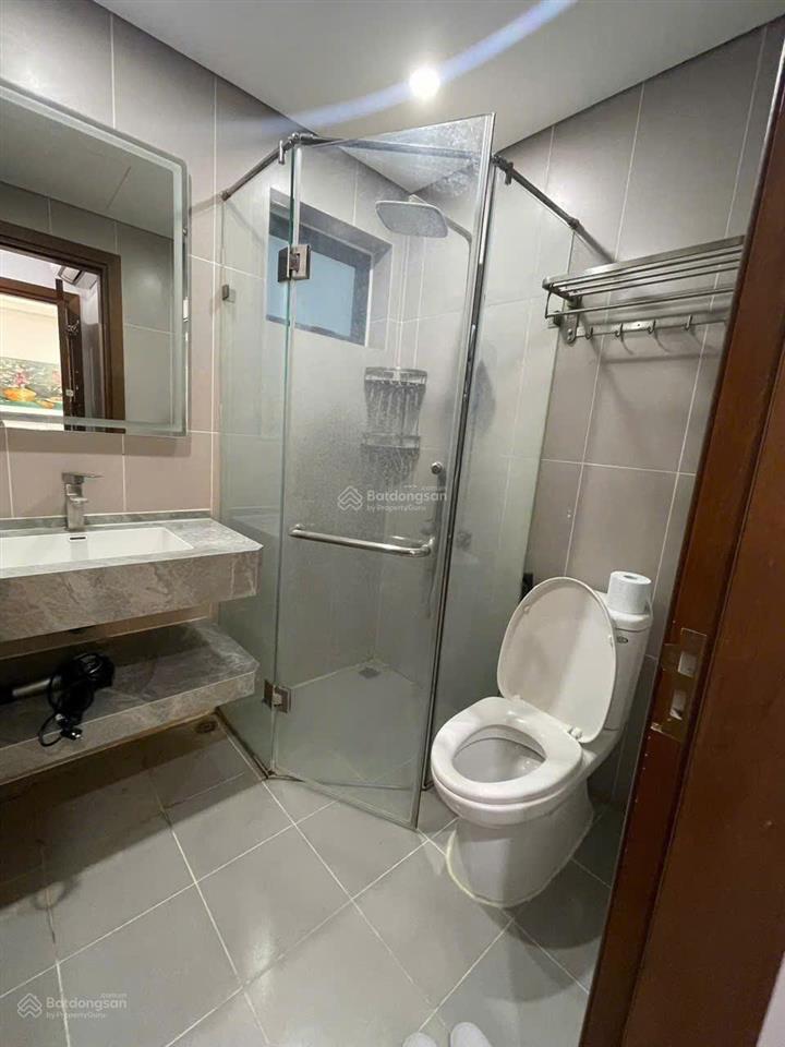 Bán chung cư golden field mỹ đình. dt 84m2, 2pn, 2 vệ sinh, sổ đỏ. giá 7,5 tỷ