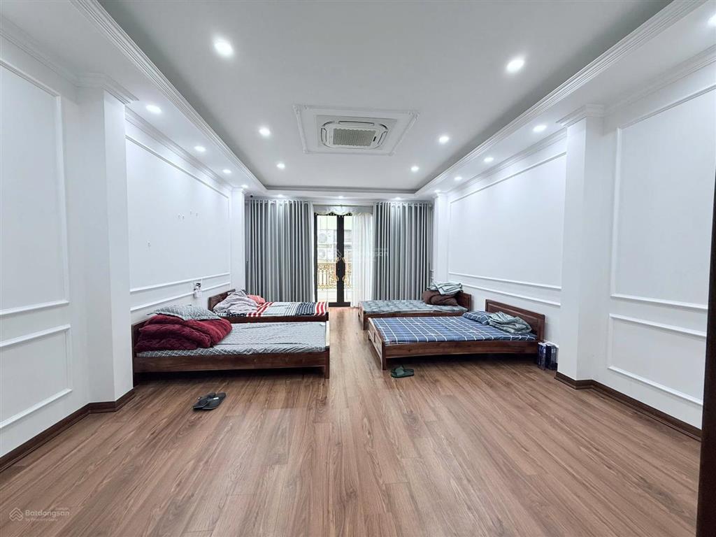 Cho thuê nhà ngõ phạm tuấn tài, cầu giấy. dt 55m, 6 tầng, thang máy, thông sàn. giá 35 triệu