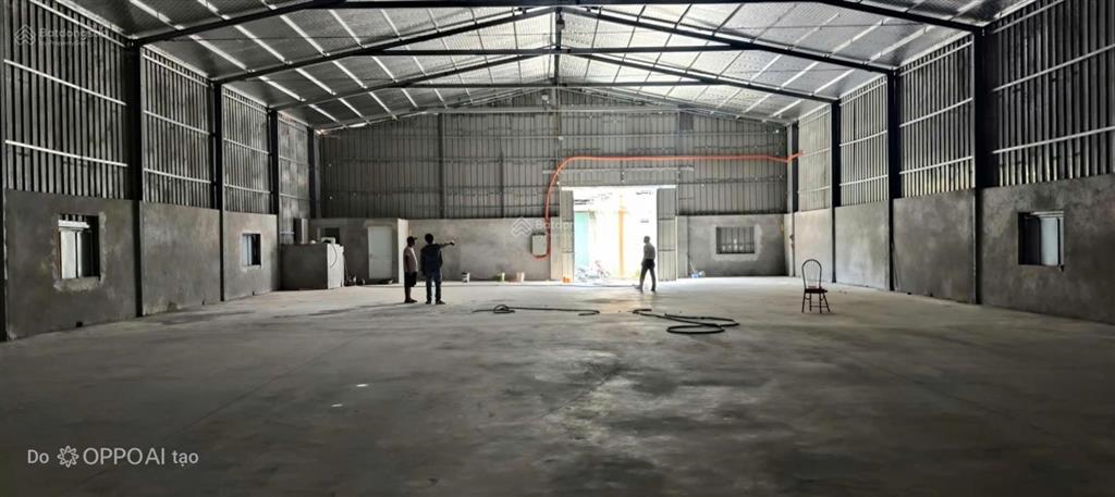 Cho thuê kho xưởng lai xá, hoài đức. dt 650m2, xe cont đỗ cửa. giá 90 nghìn/m2/th