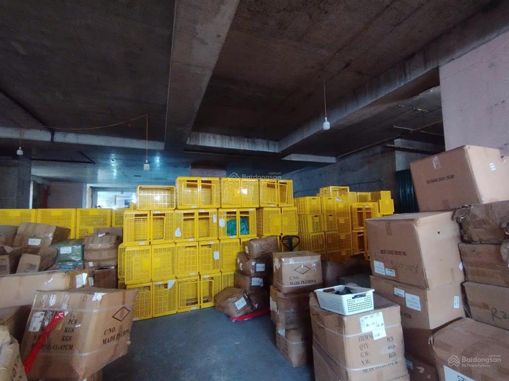 Cho thuê kho vạn phúc  hà đông. dt 500m2, xe công đỗ cửa, cho thuê lâu dài. giá 83 nghìn/m2
