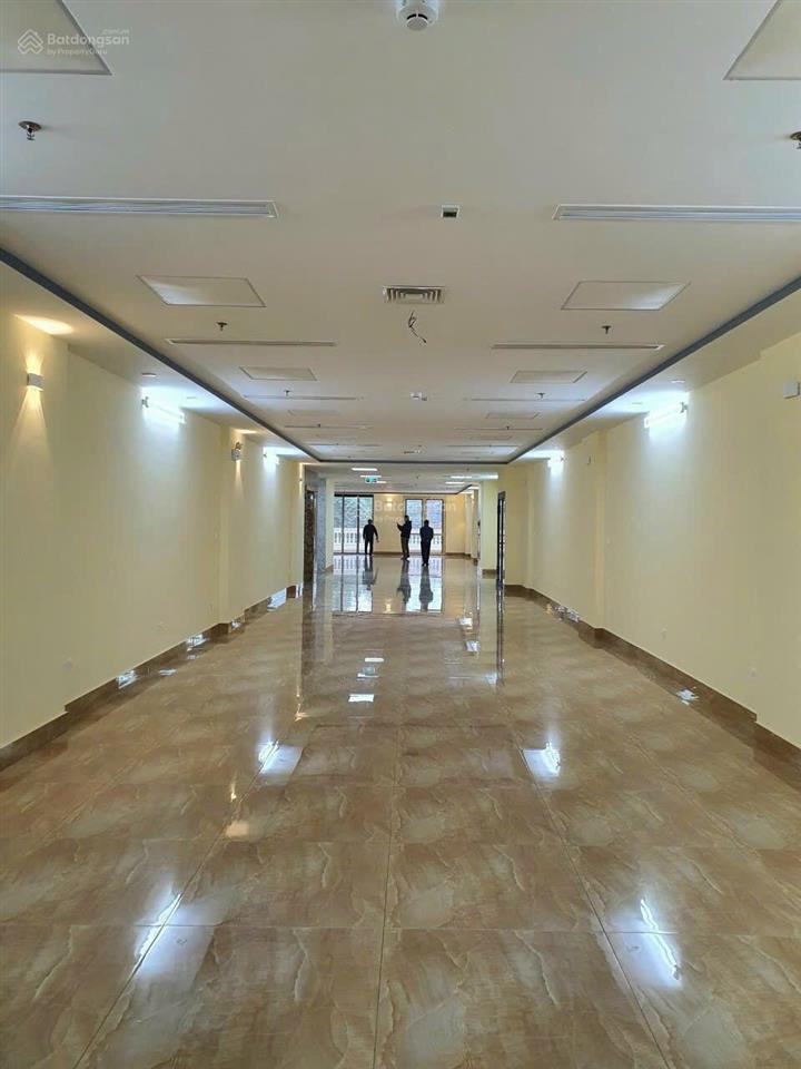 Toà building lê văn lương, lô góc 120m2*9t, 1 hầm, thang máy, pccc, thông sàn, dt 200tr/th.