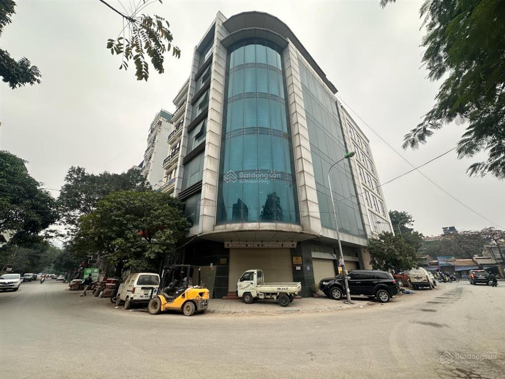 Có 102! toà building hoàng ngân , 125m x9t,1 hầm, doanh thu 200tr/th, pccc, gpxd , thang máy