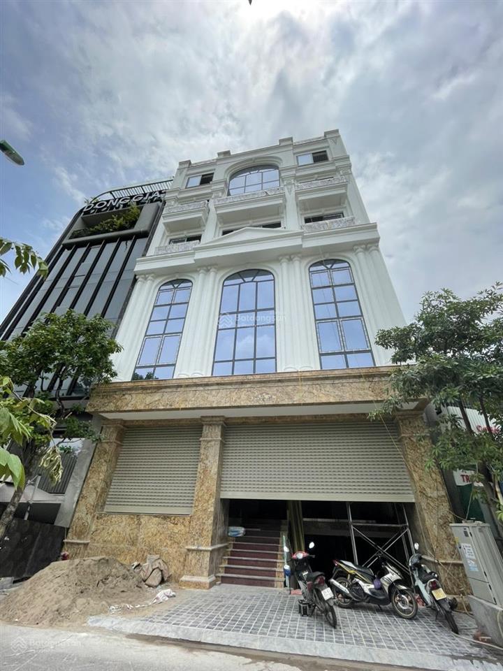 Bán nhà mặt phố tại hoàng ngân, 90 tỷ, 200m2, giá siêu hời uy tín