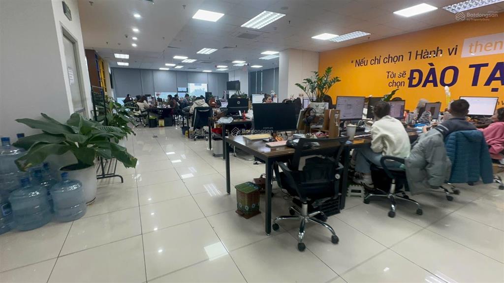 Tìm đâu ra, tòa vp, biệt thự vườn đào 200m x6t mt 12,5m, thang máy, pccc, ở, làm vp, dt 270tr