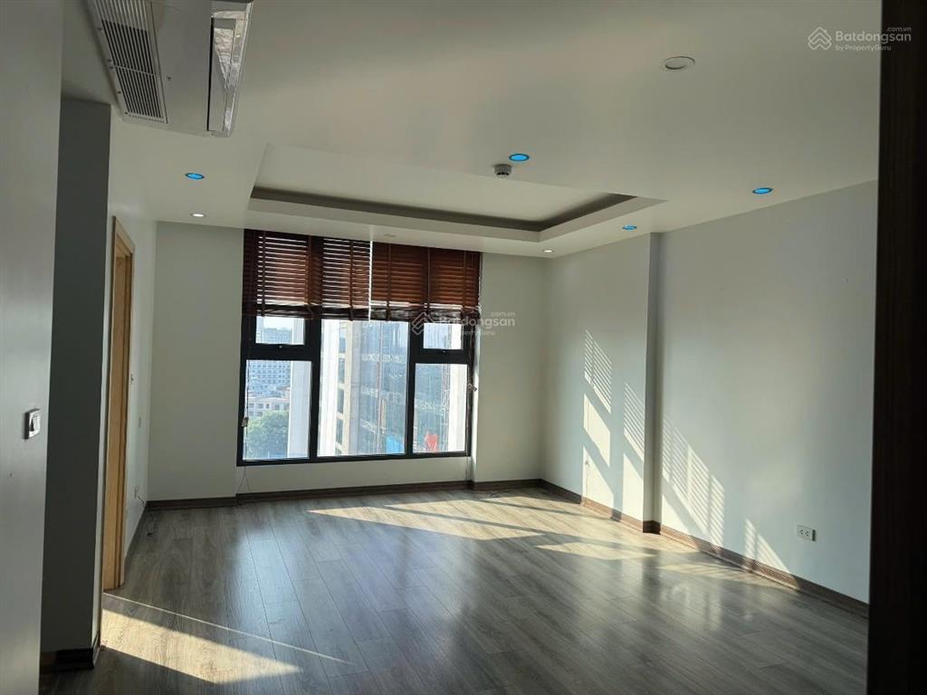 Rẻ đẹp ! phân lô nguỵ như kontum , dt 40m x6t thang máy , vỉa hè 4m , sẵn về ở , cho thuê,pccc