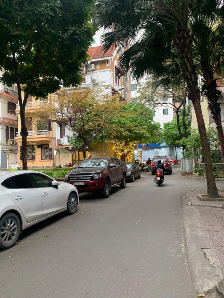 Biệt thự Nhà Vườn KĐT Trung Hòa Nhân Chính , dt 130m2 6T thang máy, 2 mặt tiền giá 5x tỷ