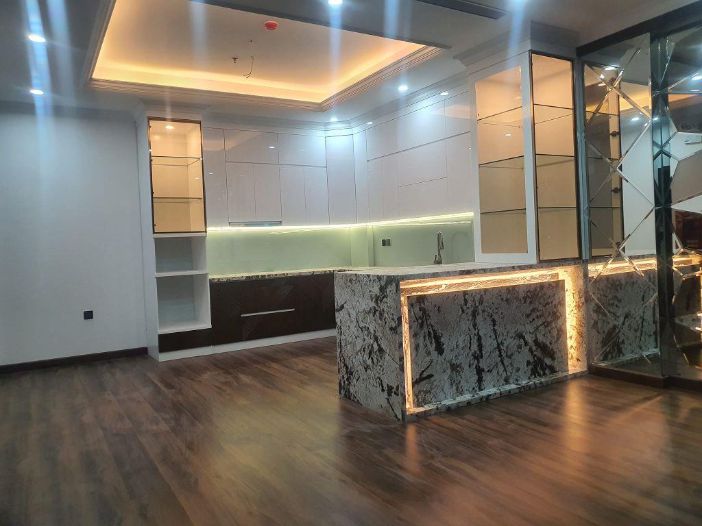 Bán nhà ngõ 88 Trung Kính - Cầu Giấy , dt 90m2 x 7 tầng, 1 Hầm mt 5,8m giá 46 tỷ