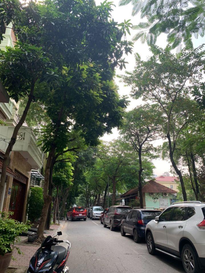 Mới. Nhà 44 Đỗ Quang - Cầu Giấy, dt 70m2 x 8T Thang máy, Kinh Doanh - Ô tô tránh - Vỉa hè 2 bên. lh: 0988138345