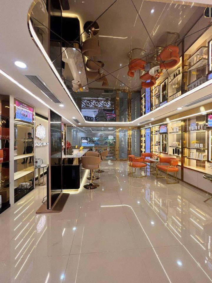 Mới. Nhà 44 Đỗ Quang - Cầu Giấy, dt 70m2 x 8T Thang máy, Kinh Doanh - Ô tô tránh - Vỉa hè 2 bên. lh: 0988138345