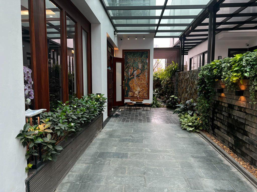 Bán gấp nhà phố Nguyễn Huy Tưởng - Thanh Xuân, dt 102m2 x 5T, Khu ở VIP của các Lãnh Đạo cao cấp. Lh: 0988138345