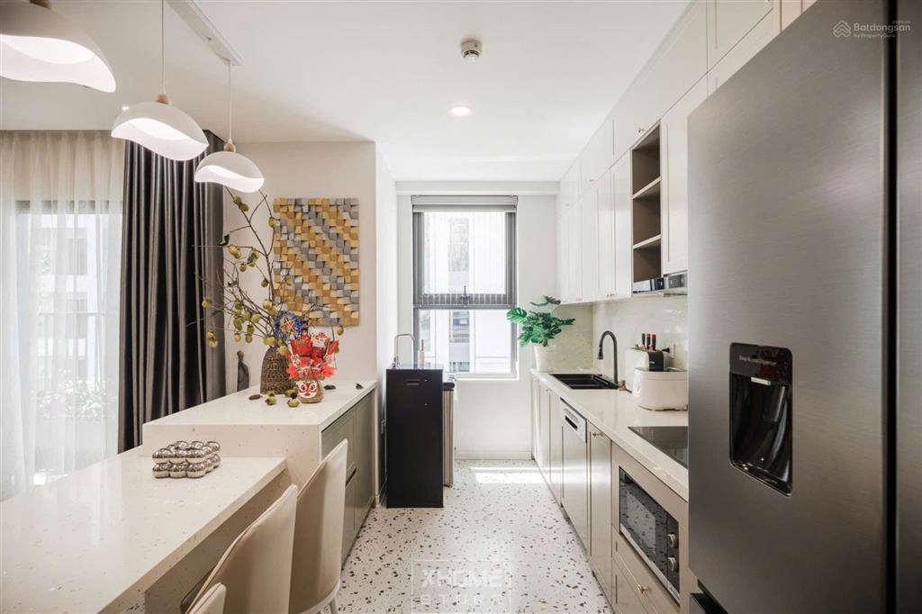 Hot  gia đình cần bán nhanh căn 2pn 73m2 giá rẻ tại feliz homes
