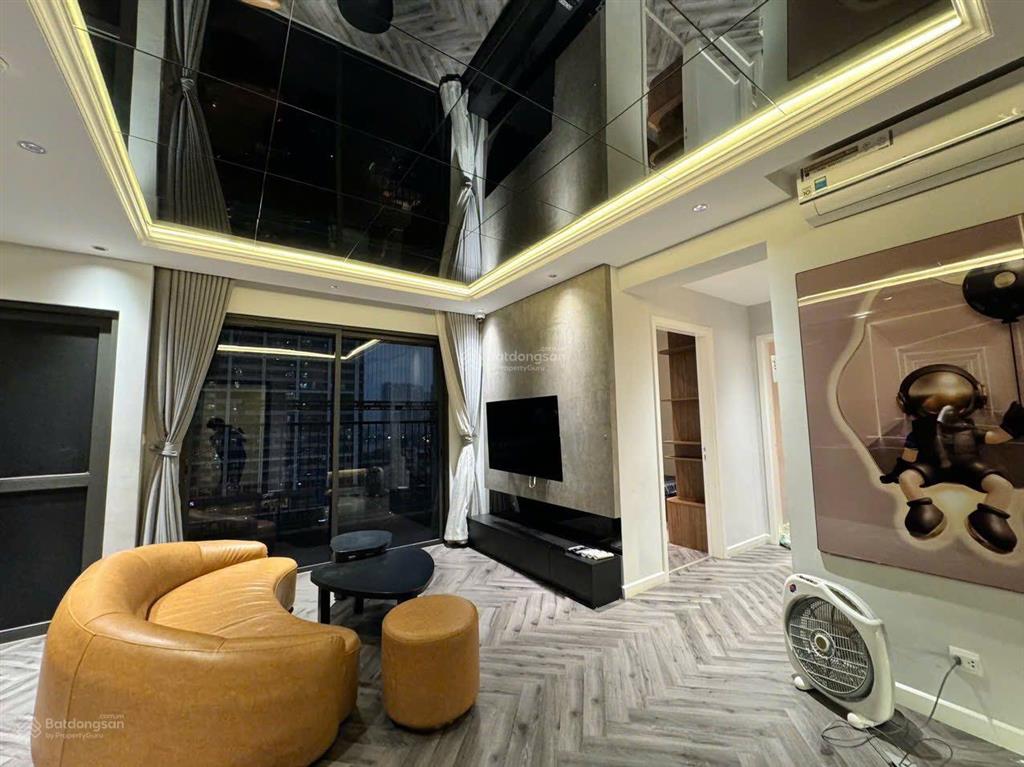 Cho thuê chcc vinhomes d'capitale, 2 phòng ngủ, đầy đủ nội thất, như hình.  0936 325 ***