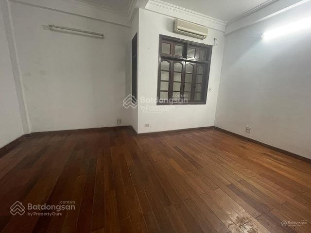 Cho thuê nhà ngõ 61 phố phạm tuấn tài  diện tích 80m2 x 4 tầng, mặt tiền 6m đường rộng để ô tô
