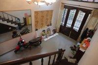 Cho thuê nhà ngõ 2 phố hoàng sâm  diện tích 40m2 x 4 tầng 1 tum, đường rộng để ô tô, có nội thất