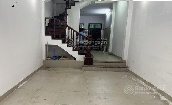 Cho thuê nhà 5 tầng ngõ 2 phố hoàng sâm  cầu giấy. giá 18 triệu/th, đường rộng để xe, ô tô tránh