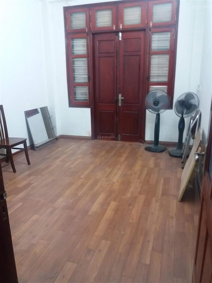 Nhà mặt phố hoàng sâm  dt 55m2 x 4 tầng đủ đồ  phù hợp kinh doanh / văn phòng / gđ ở