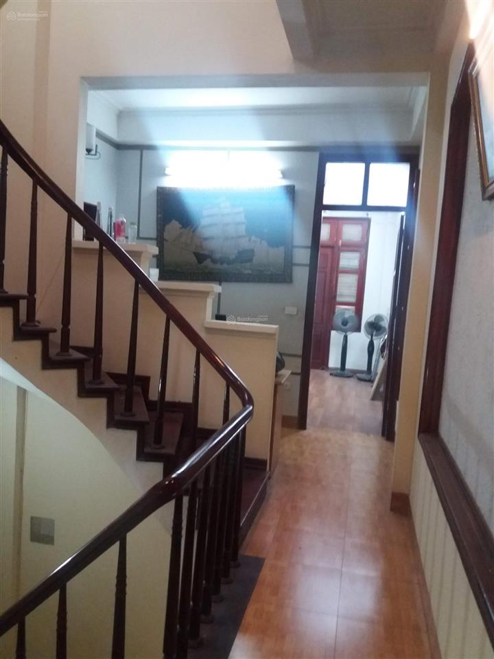 Nhà mặt phố hoàng sâm  dt 55m2 x 4 tầng đủ đồ  phù hợp kinh doanh / văn phòng / gđ ở