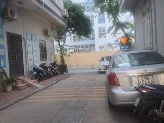 Nhà nguyên căn ngõ 51 phố phạm tuấn tài, dt 45m2 x 5 tầng, ô tô đi lại tránh nhau