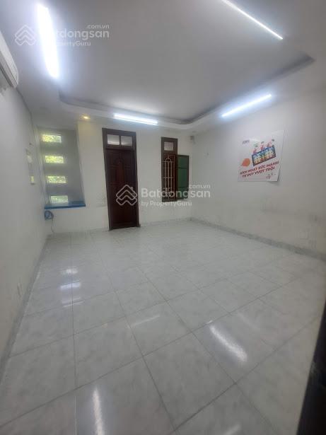 Cho thuê nhà lk 95m2 x 4 tầng ngõ 118 nguyễn khánh toàn  cạnh trường thpt cầu giấy