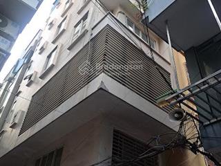 Cho thuê nhà phố trần quốc hoàn  diện tích 45m2 x 6 tầng, lô góc, mỗi tầng 1 phòng 1 wc
