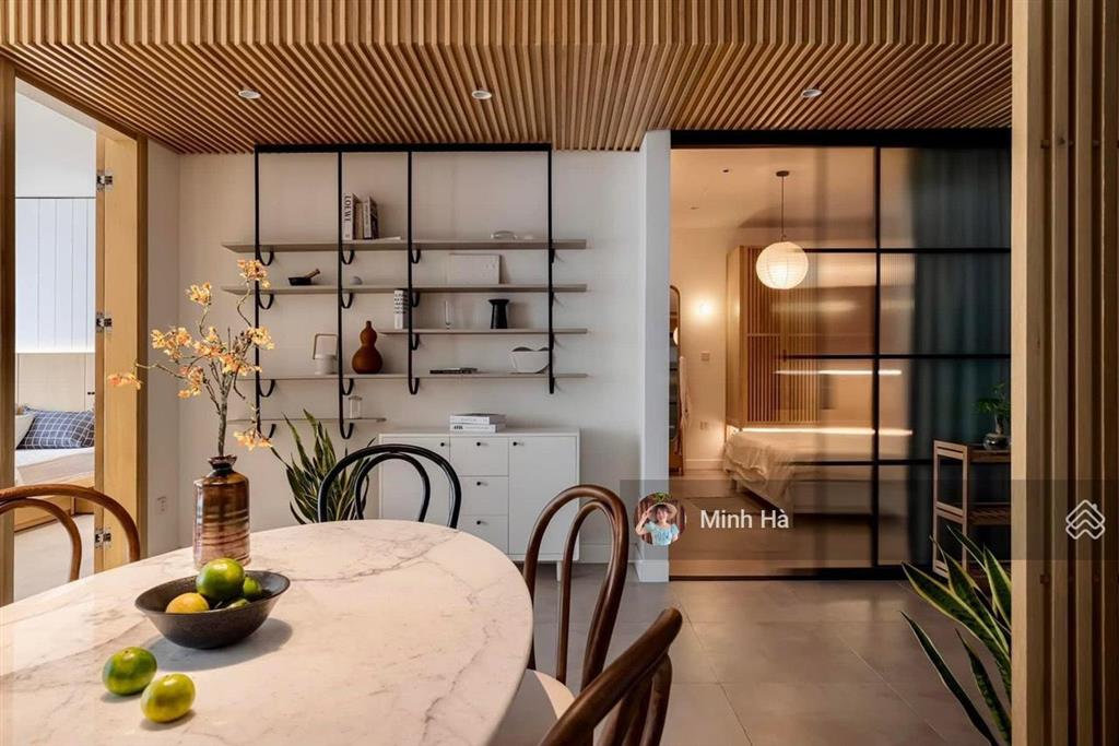 Cần bán gấp căn hộ chung cư 71 nguyễn chí thanh dt 95m, 3 ngủ full đồ view hồ 0903 261 ***