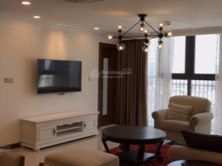 Cho thuê căn hộ tân hoàng minh hoàng cầu dt 105m, 2 ngủ full đồ view trọn hồ giá 20 tr/th