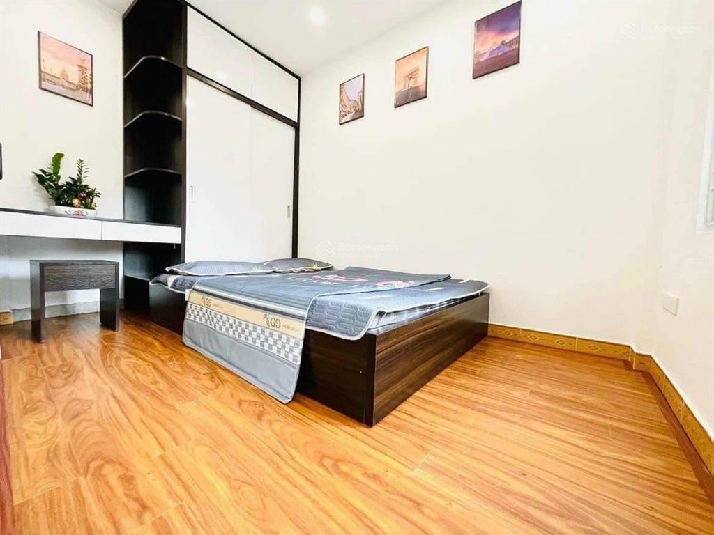Cho thuê nhà riêng ngõ 54 nguyễn chí thanh dt 30m x5t full đồ 0903 261 ***