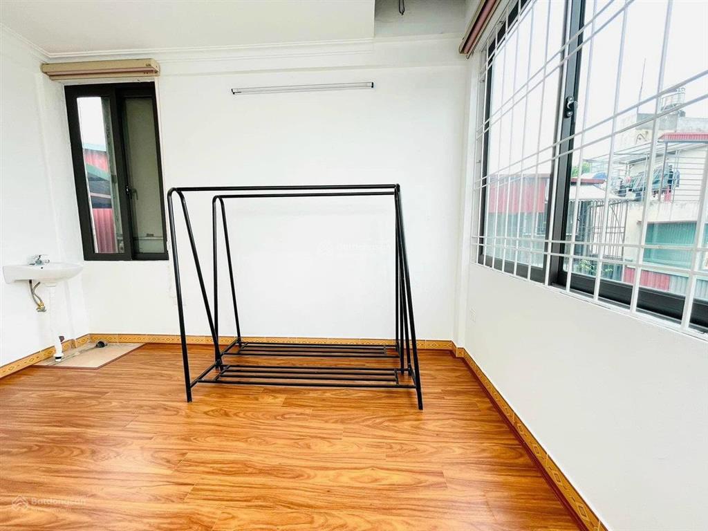 Cho thuê nhà riêng ngõ 54 nguyễn chí thanh dt 30m x5t full đồ 0903 261 ***