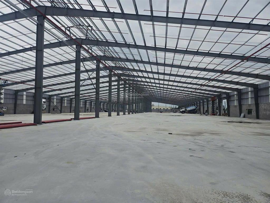 Cho thuê kho xưởng ql1a thường tín 5000m2