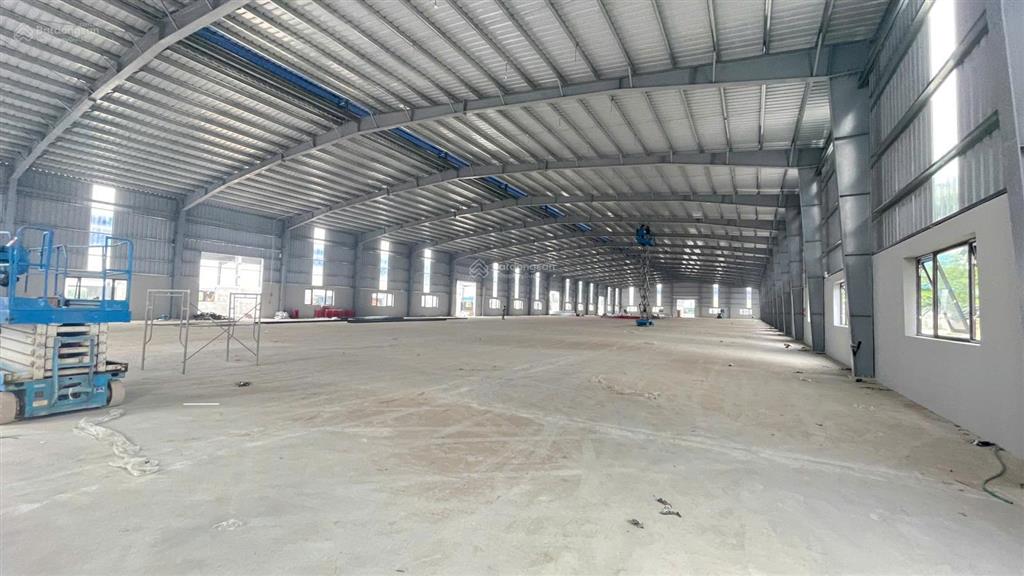 Cho thuê kho xưởng kcn tân quang 4300m2
