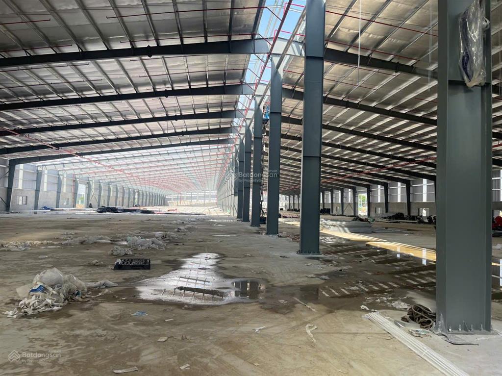 Cho thuê kho xưởng cạnh ql5 mỹ hào, dt 10.000m2
