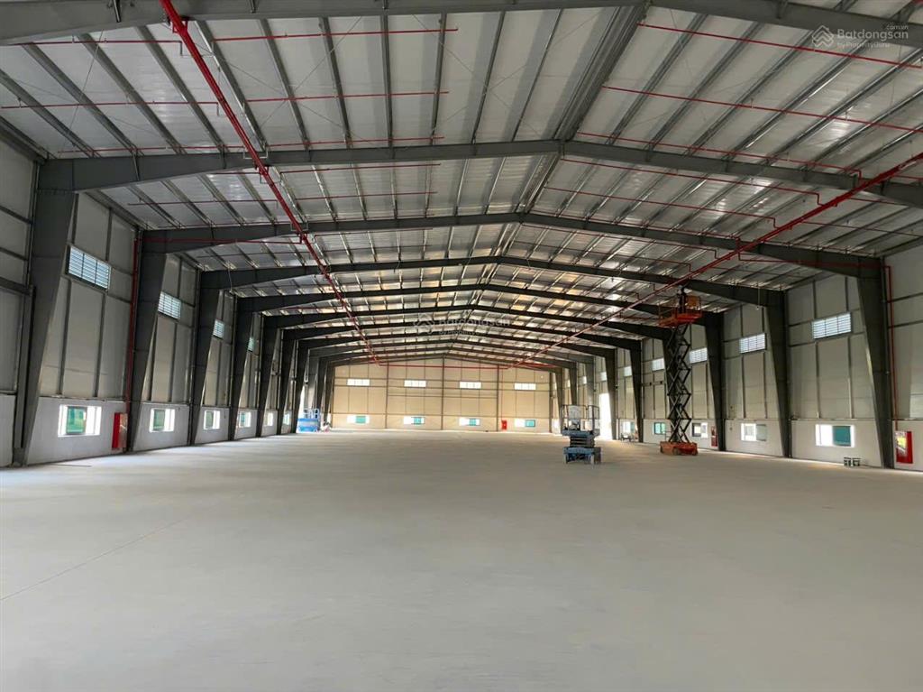 Cho thuê kho xưởng kcn đồng văn 4000m2