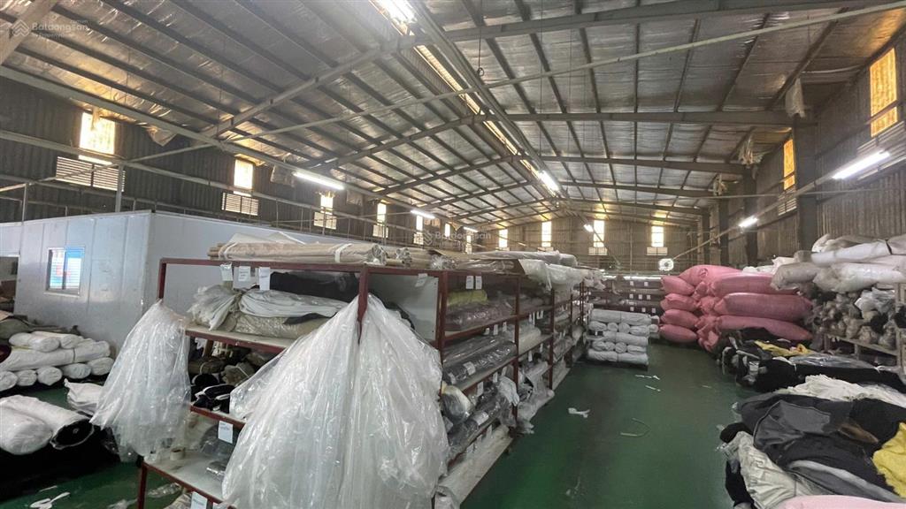 Cho thuê kho xưởng cụm cn hapro lệ chi  gia lâm 1700m2