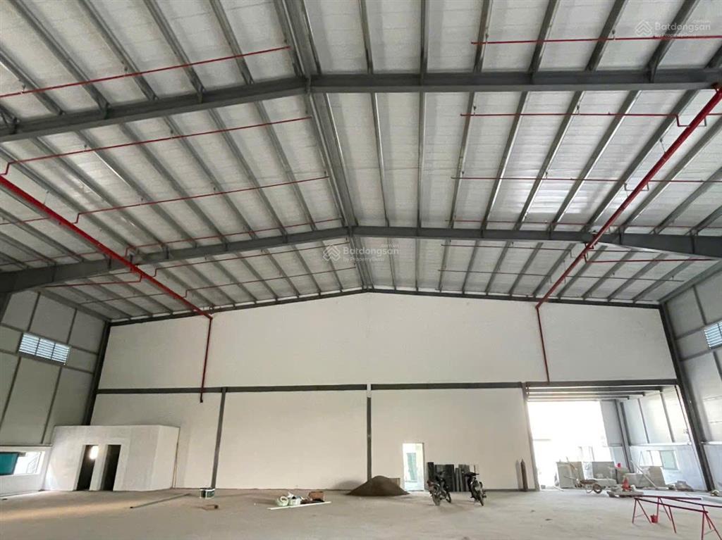 Cho thuê kho xưởng cụm cn nguyên khê dt 8000m2
