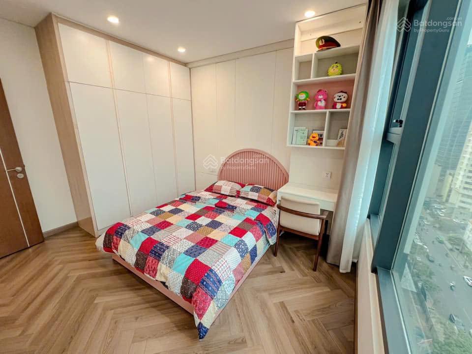 Giá siêu rẻ bán căn chung cư việt đức lê văn lương 135m2 3 ngủ giá 8.7 tỷ