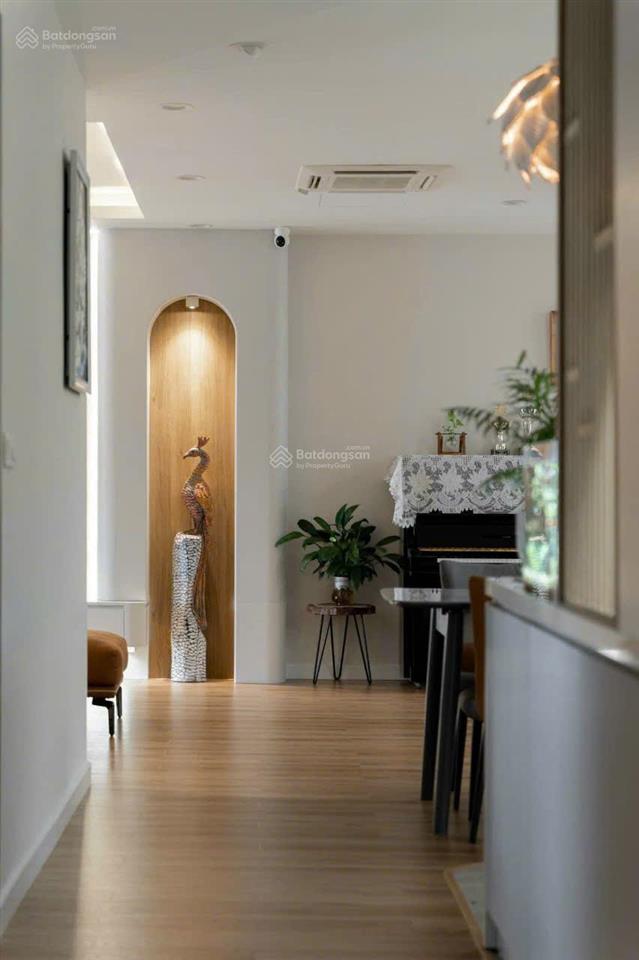 Bán căn sky central 176 định công 90m2, 3 phòng ngủ, giá 8 tỷ