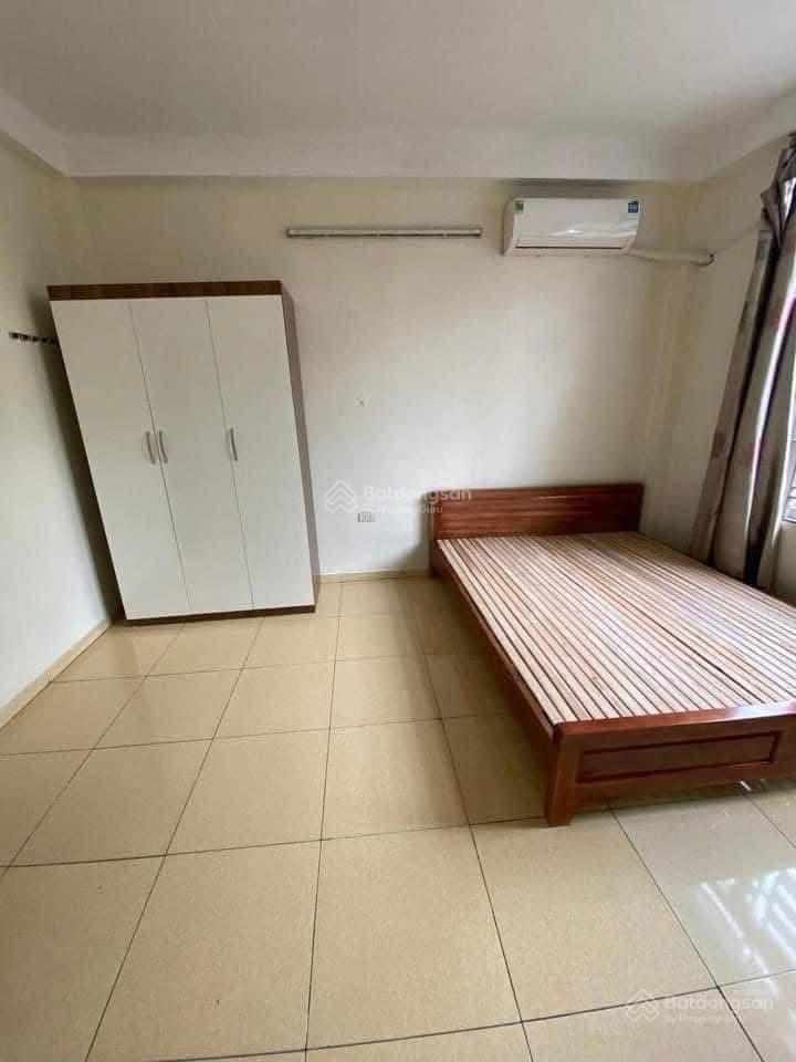 Phòng nhà 8 tầng 157 chùa láng giá 2,5tr thang máy và bộ