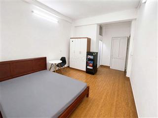 Cho thuê phòng ở luôn 898/30 Đường Láng