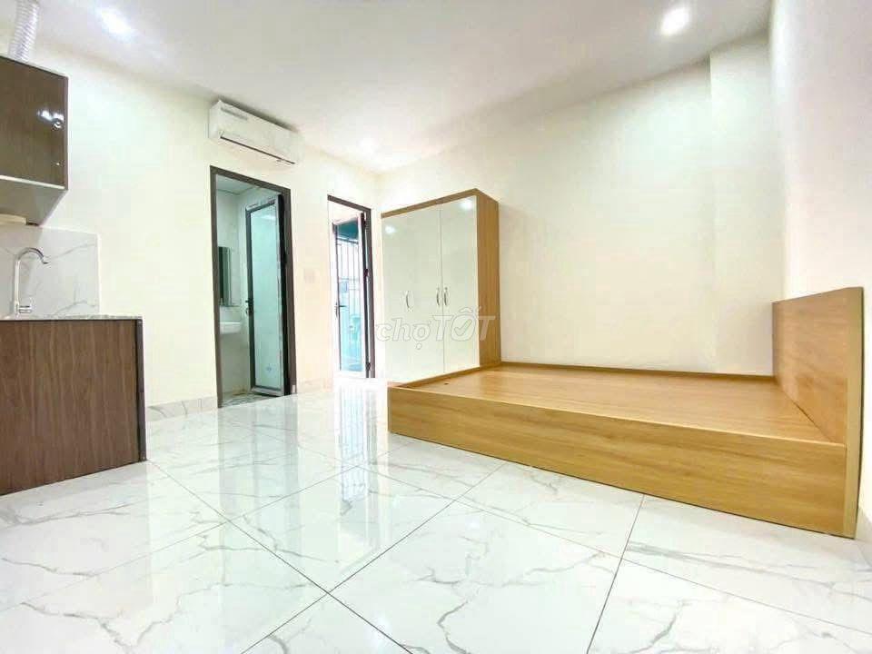 Cho thuê phòng ở luôn 898/30 Đường Láng